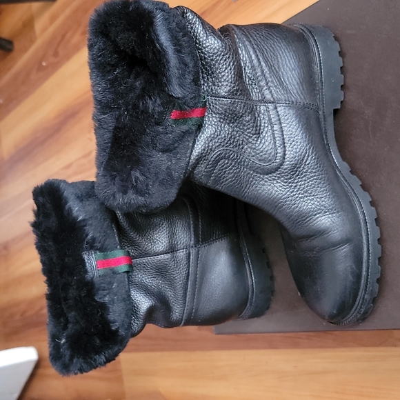 Authentic Gucci boots - Picture 2 of 6